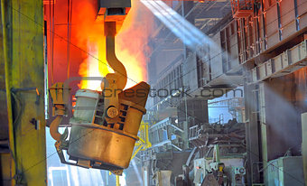 Molten hot steel