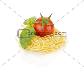 Cherry tomato, basil and pasta