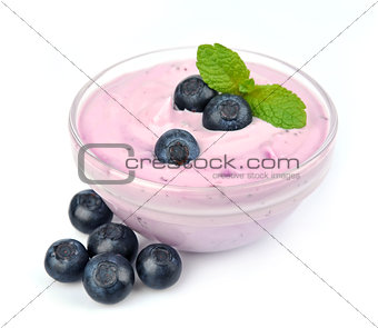 yogurt with berry