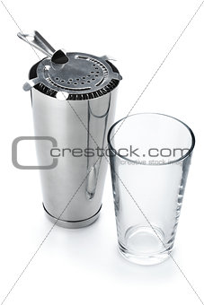 Boston cocktail shaker with strainer