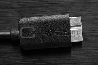Close up of tip of cable USB SS