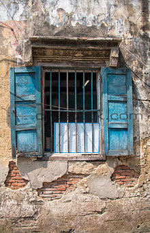 Window with bars