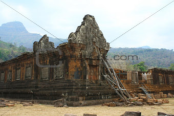 Wat Phu Khmer