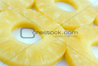 ripe pineapple slices