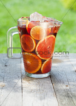 Refreshing fruit sangria (punch)