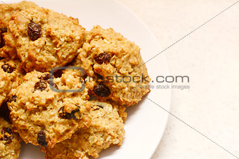 Plate of delicious oatmeal raisin cookies