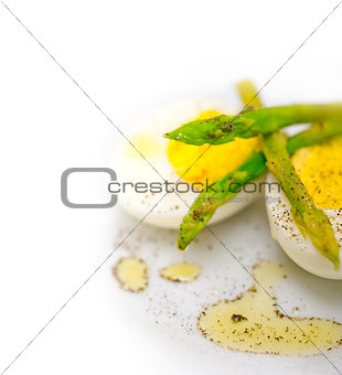 asparagus and eggs
