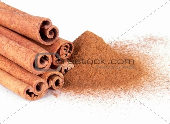 Cinnamon powder and cinnamon sticks