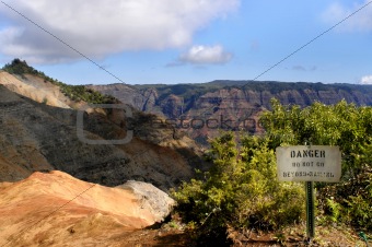 Danger at Waimea Canyon