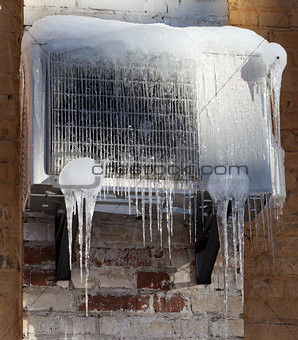 Frozen air conditioning with icicle