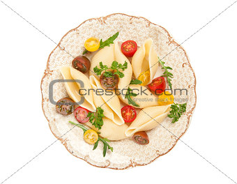 italian pasta shell with tomato