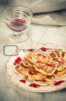 Fritters of cottage cheese