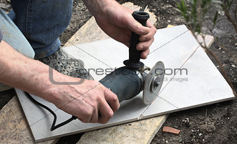 Cutting a floor tile 2