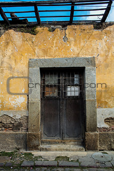 Ruined house door in Antigua Guatemala