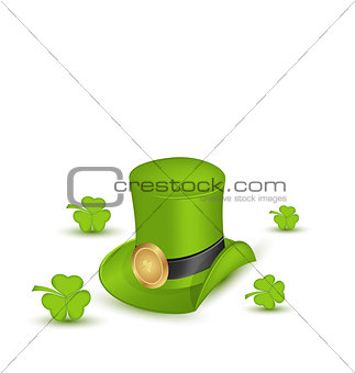 Green hat with buckle with clovers in saint Patrick Day - isolat