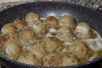 fry  of meatballs