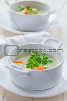 Green vegetable soup with bulgur