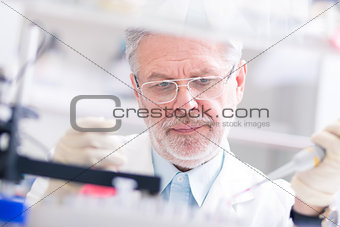 Life scientist in laboratory