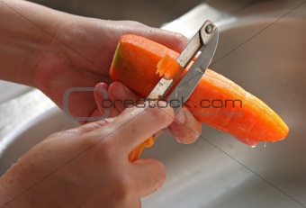 Peeling carrot