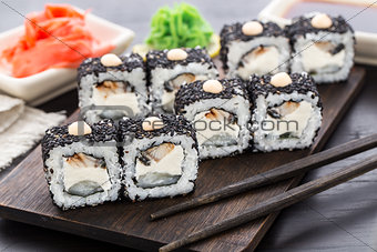 Sushi rolls with eel and creamcheese