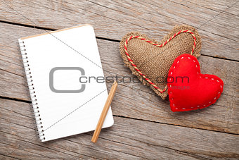 Blank notepad and vintage handmaded valentines day hearts