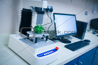 Machine analysing pepper with computer