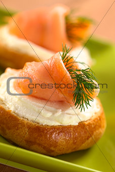 Smoked Salmon and Cream Cheese on Bread