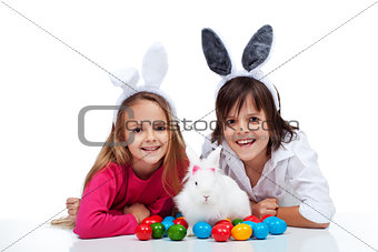Happy kids with the easter bunny