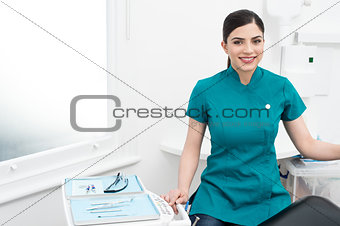 I am here to help dentist doctor