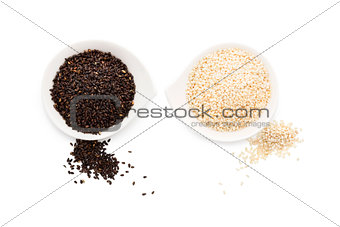 Black and white sesame seeds.