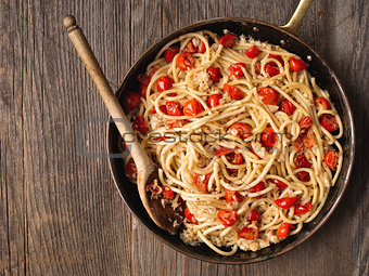 rustic spicy italian crab and cherry tomato spaghetti pasta