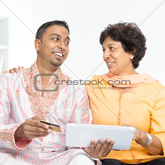 Indian family using online internet payment