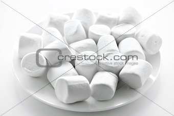 Marshmallows on plate