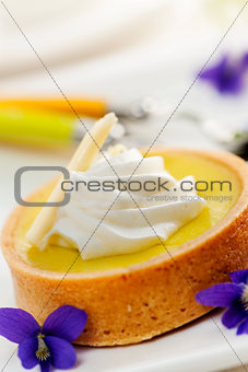 Lemon tart dessert