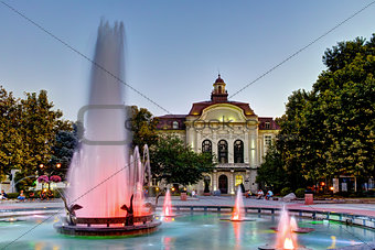 Night photos of Fountain in front of city hall in the center of Plovdiv