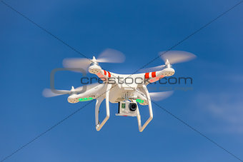 Quadrocopter drone with the camera