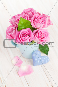 Valentines day pink roses bouquet and handmaded toy heart
