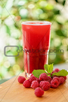fruit drink with raspberries