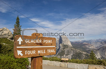 Sign at Glacier Point in Yosemite National Park