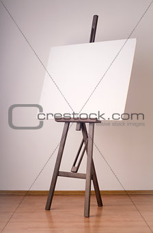 Painting tripod with empty cardboard
