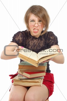 girl loudly close the book