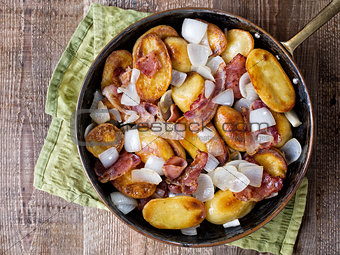 rustic german home fries bratkartoffeln