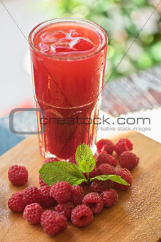 fruit drink with raspberries