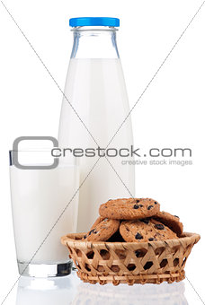 Milk and chocolate chip cookies