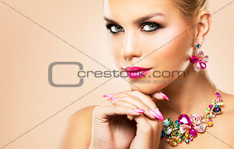 fashion spring summer blond woman with perfect skin