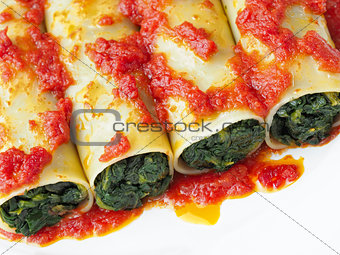 rustic italian vegetarian spinach cannelloni pasta