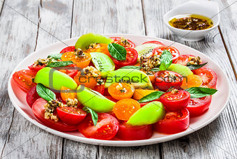 tomato salad with olive oil and herbs dip