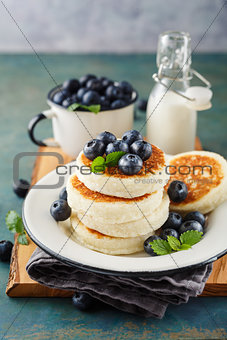Cottage cheese pancakes with blueberries