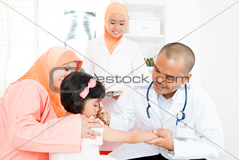 Children receiving vaccination 