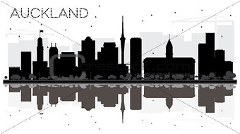 Auckland New Zealand City skyline black and white silhouette wit